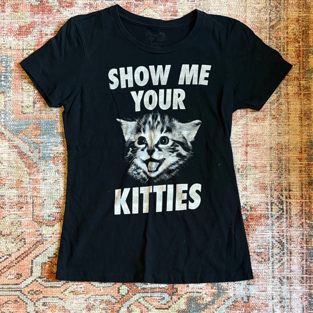 Black Cat Graphic T-Shirt